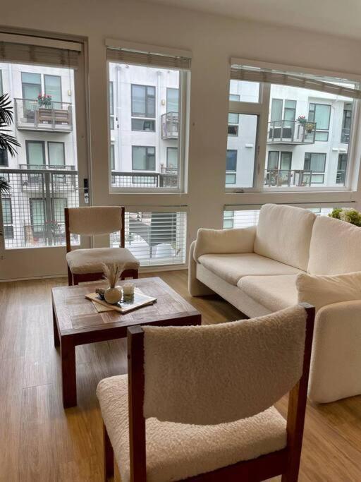 Stylish Downtown Studio San Diego